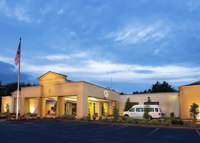 Doubletree By Hilton Charlotte Airport Hotel